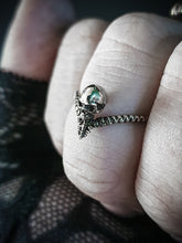 Skull Ring | V Shape Mini Midi
