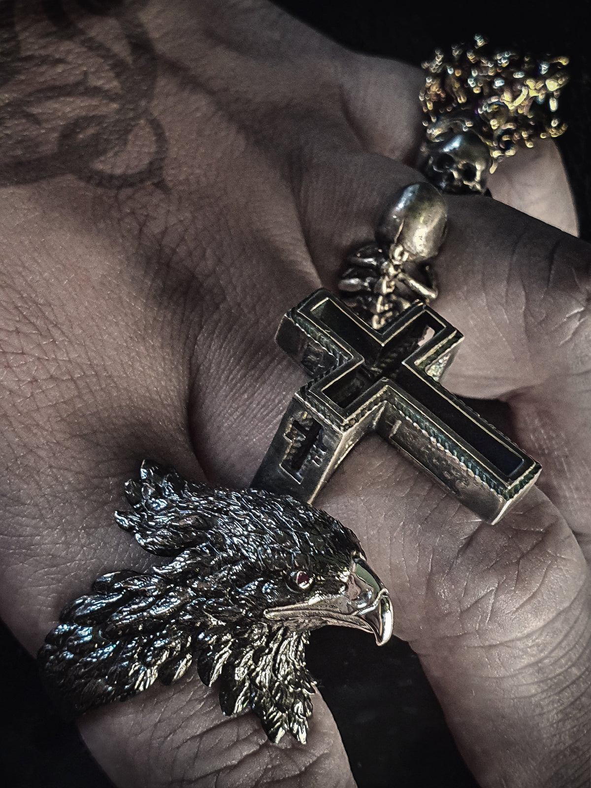 Crucifix Ring | Hollow