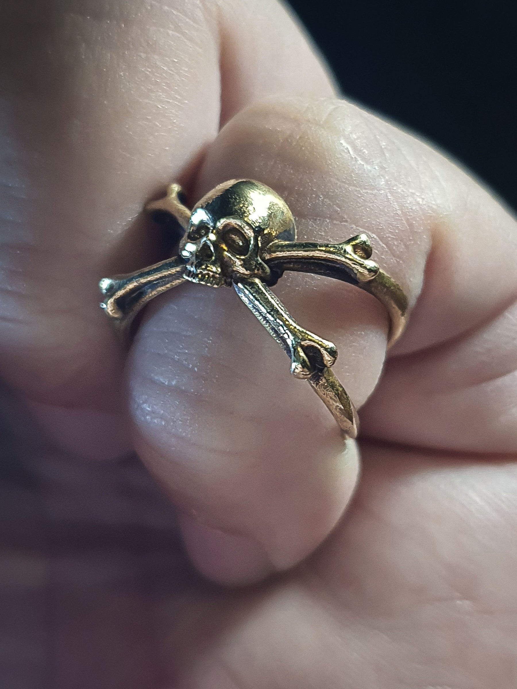 Skull Ring | Adjustable CrossBones with X Frame