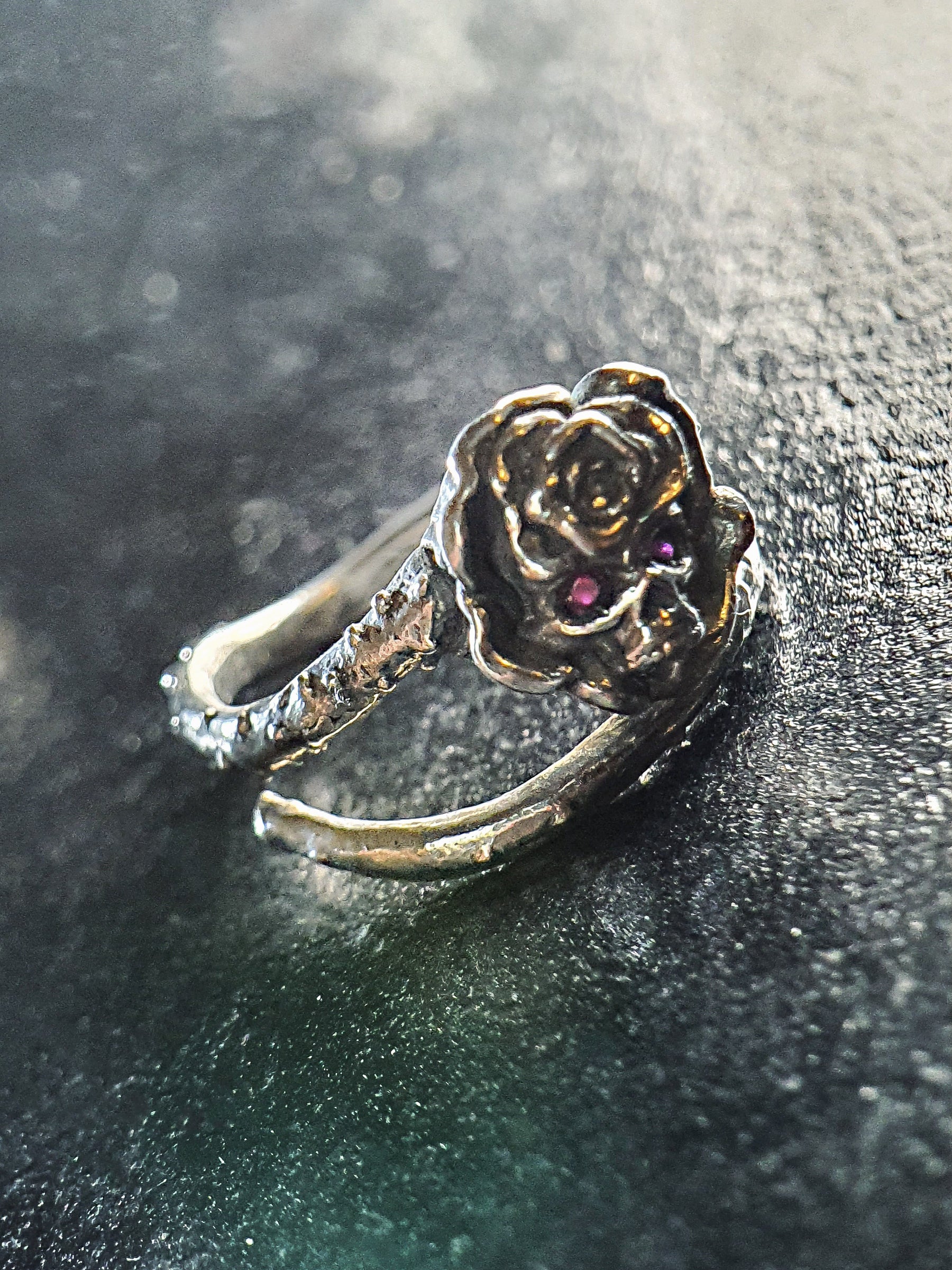 Skull Ring | Dainty Rose Skull