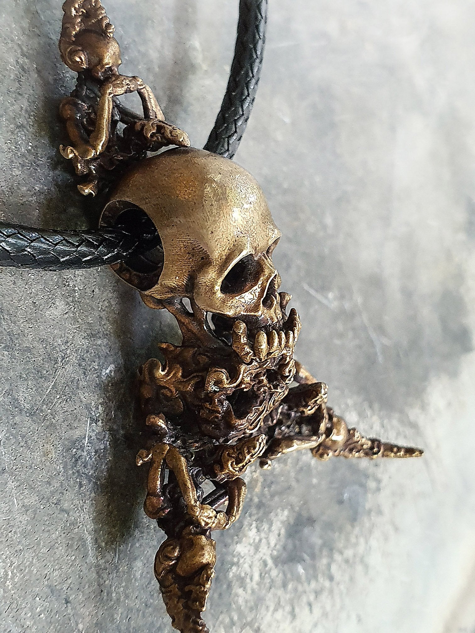Skull Pendant | Evil Within