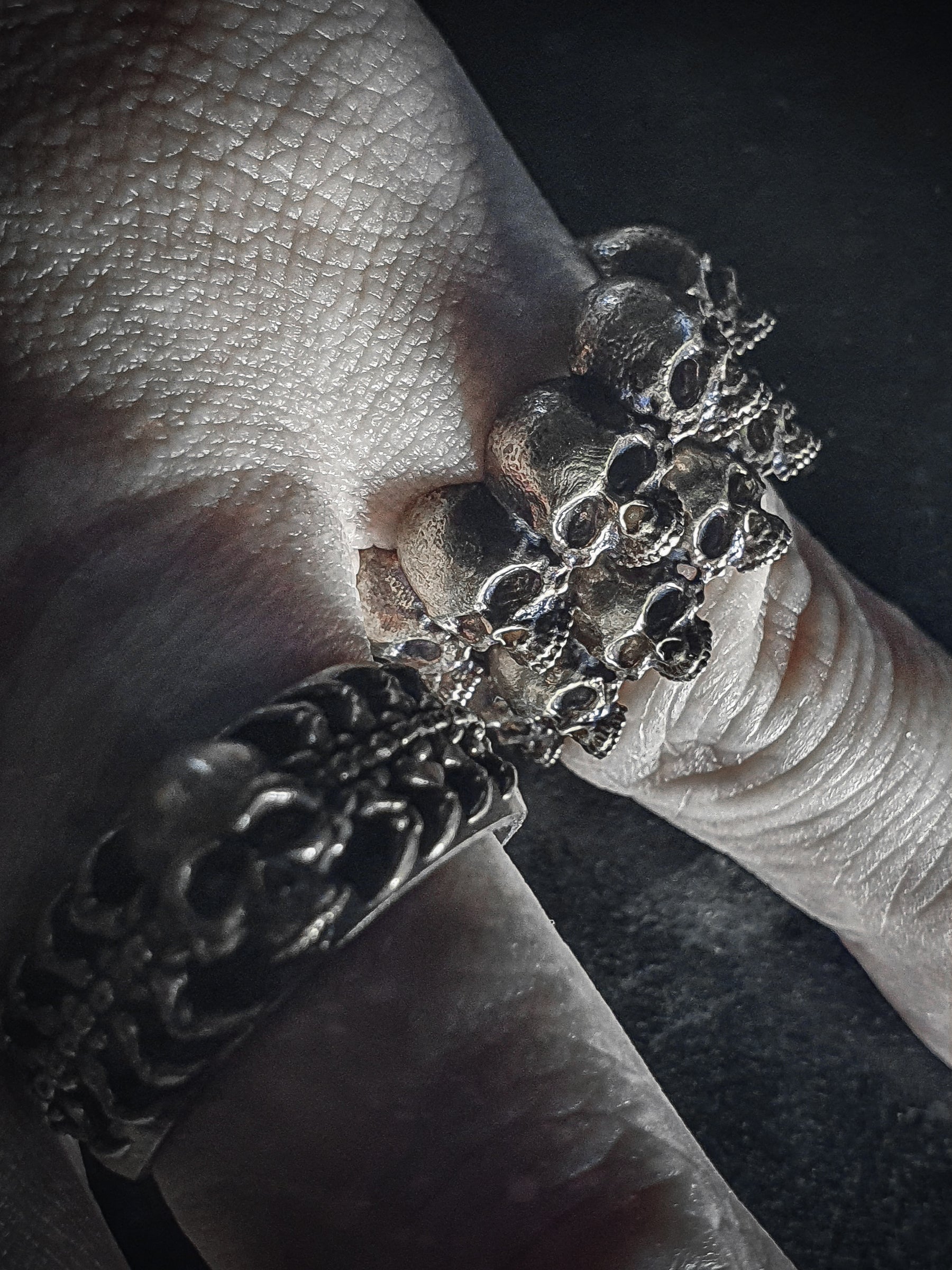 Skull Ring | Nine head adjustable Stacker