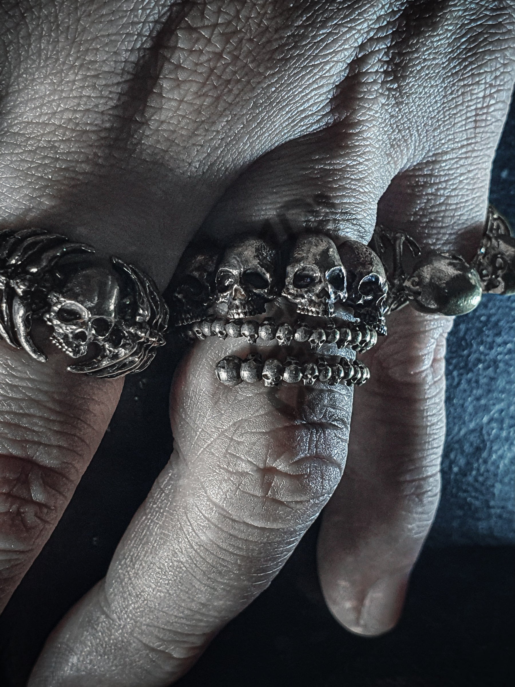 Skull Ring | Nine head adjustable Stacker