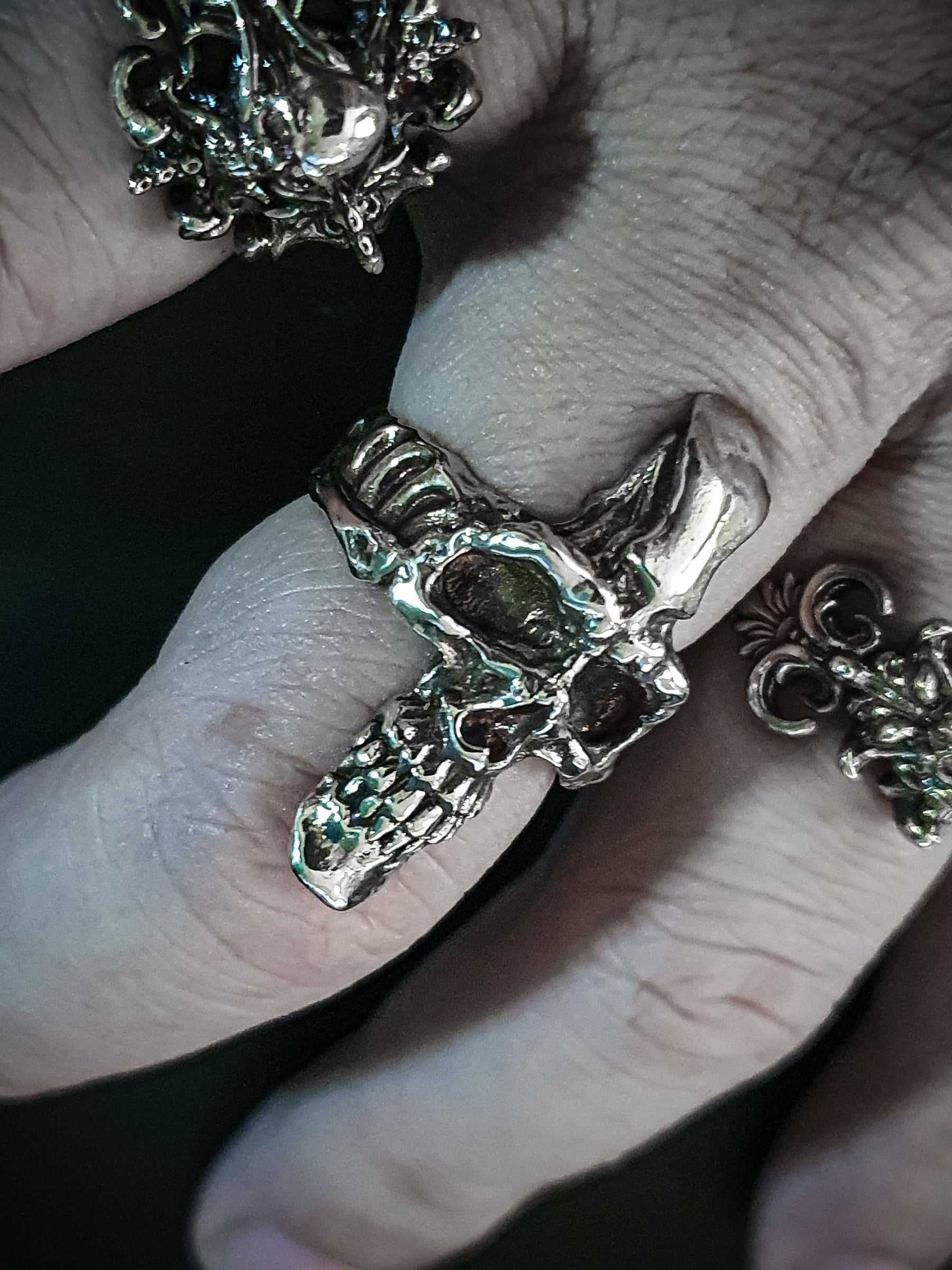 Skull Ring | Cross face Gothic