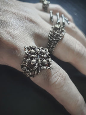 Skull Ring | Vampire Princess Gothic Floral