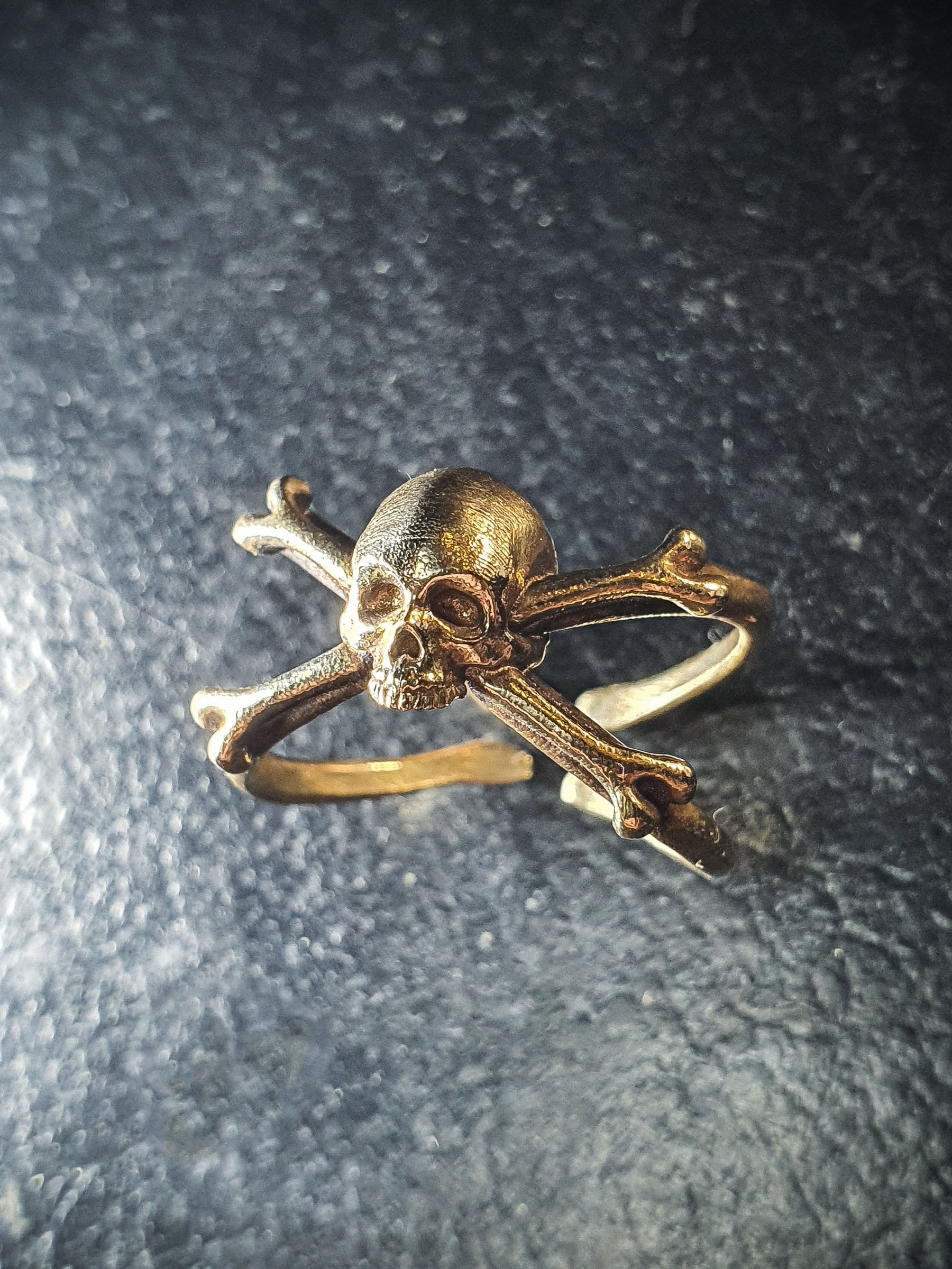 Skull Ring | Adjustable CrossBones with X Frame