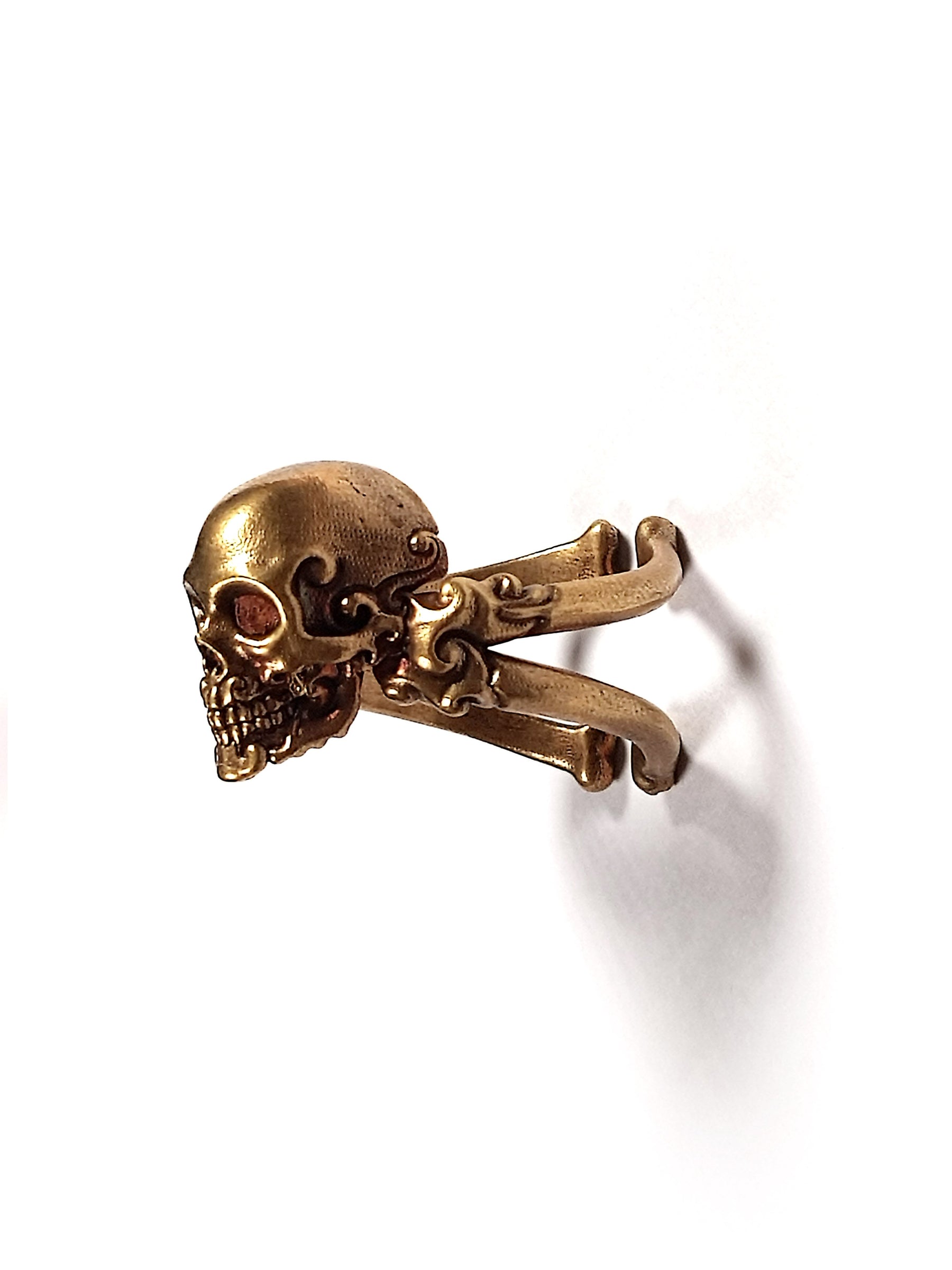 Skull Ring | CrossBones Deco