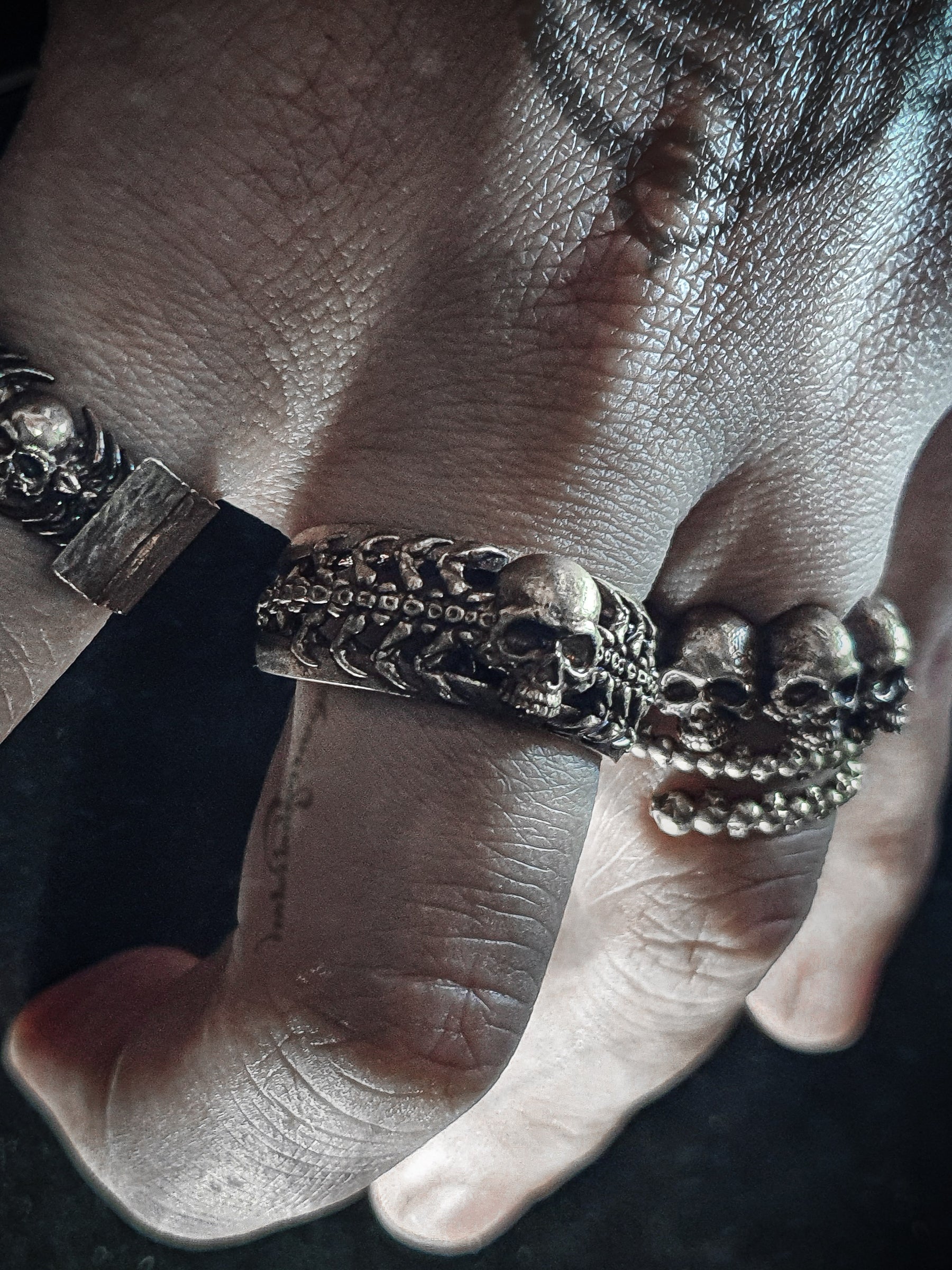 Skull Ring | Hard Edge Double Side Ribcage