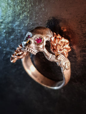 Skull Ring | Double Rose