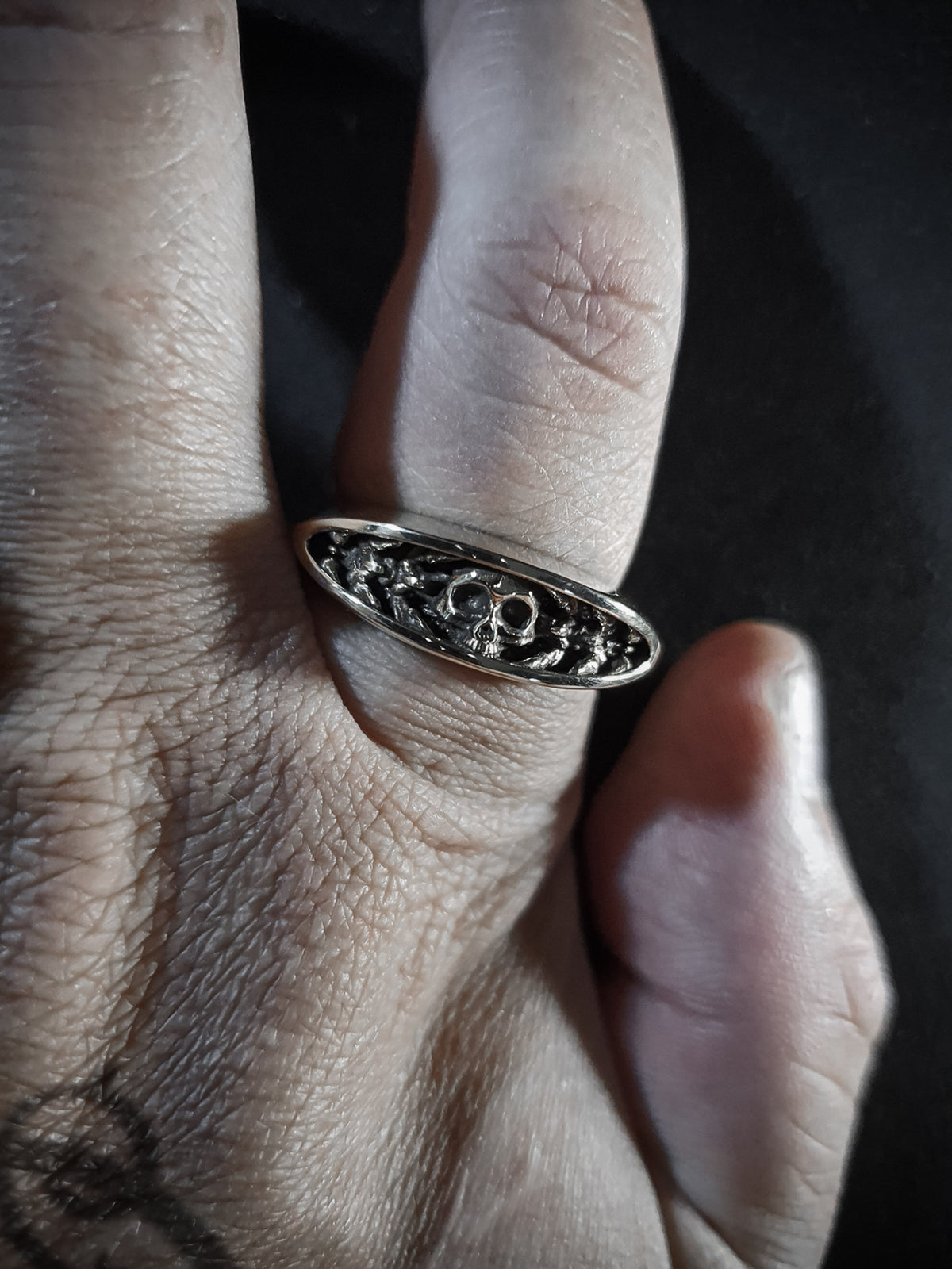 Skull Ring | High Profile Embedded Polished Sci-fi