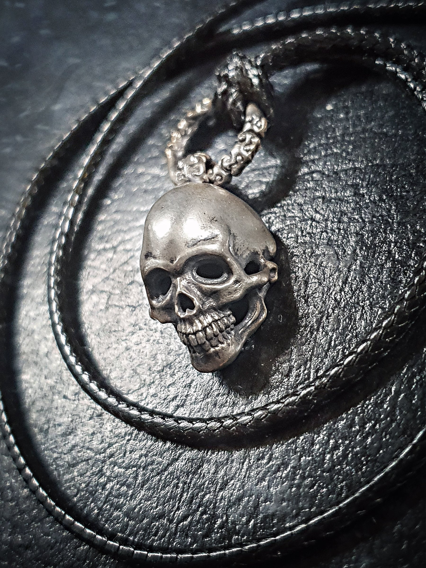 Skull Pendant | Hanging Deco