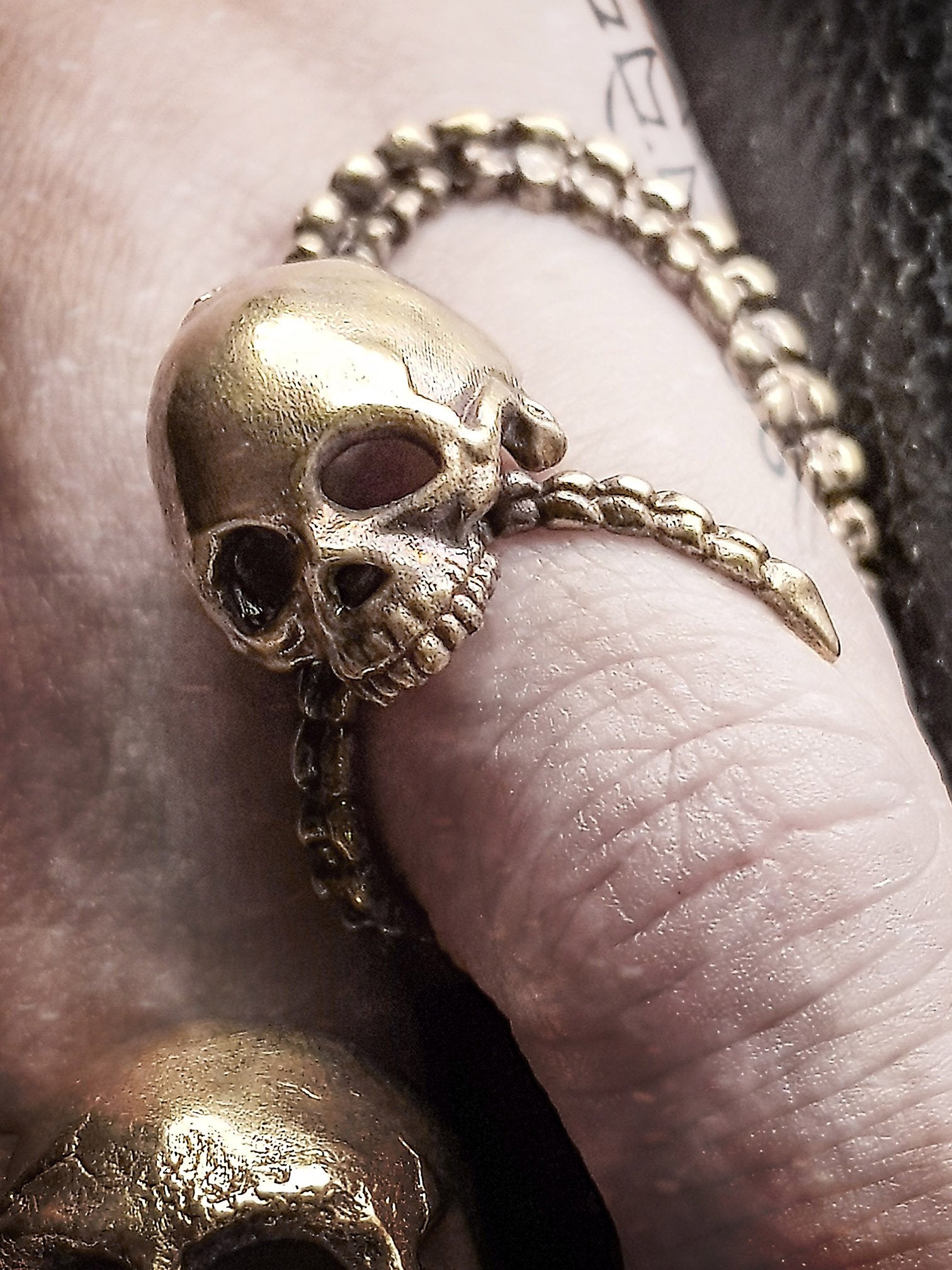 Skull Ring | Krasue
