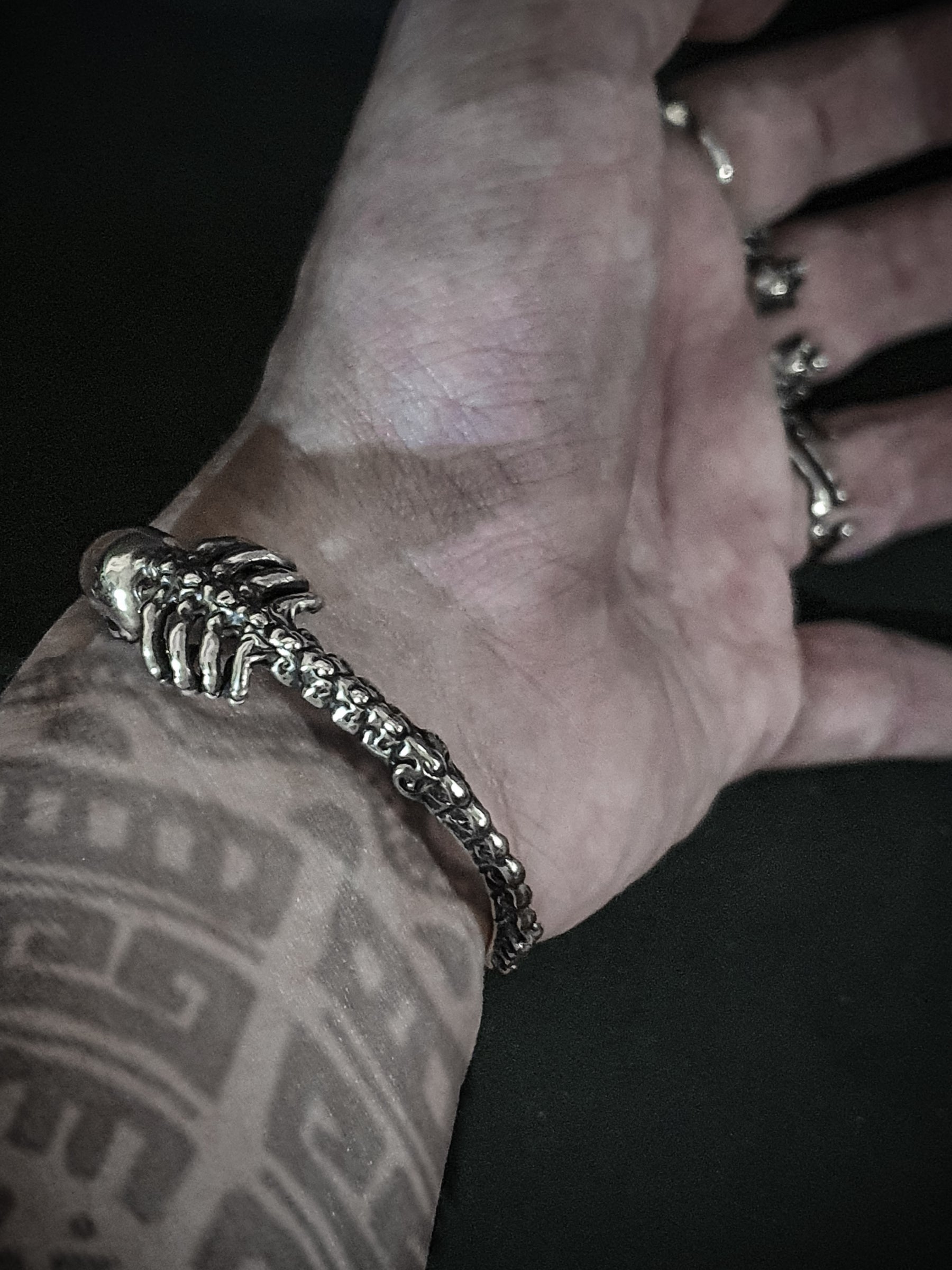 Skull Cuff Bracelet | Adjustable Lovers of Valdaro