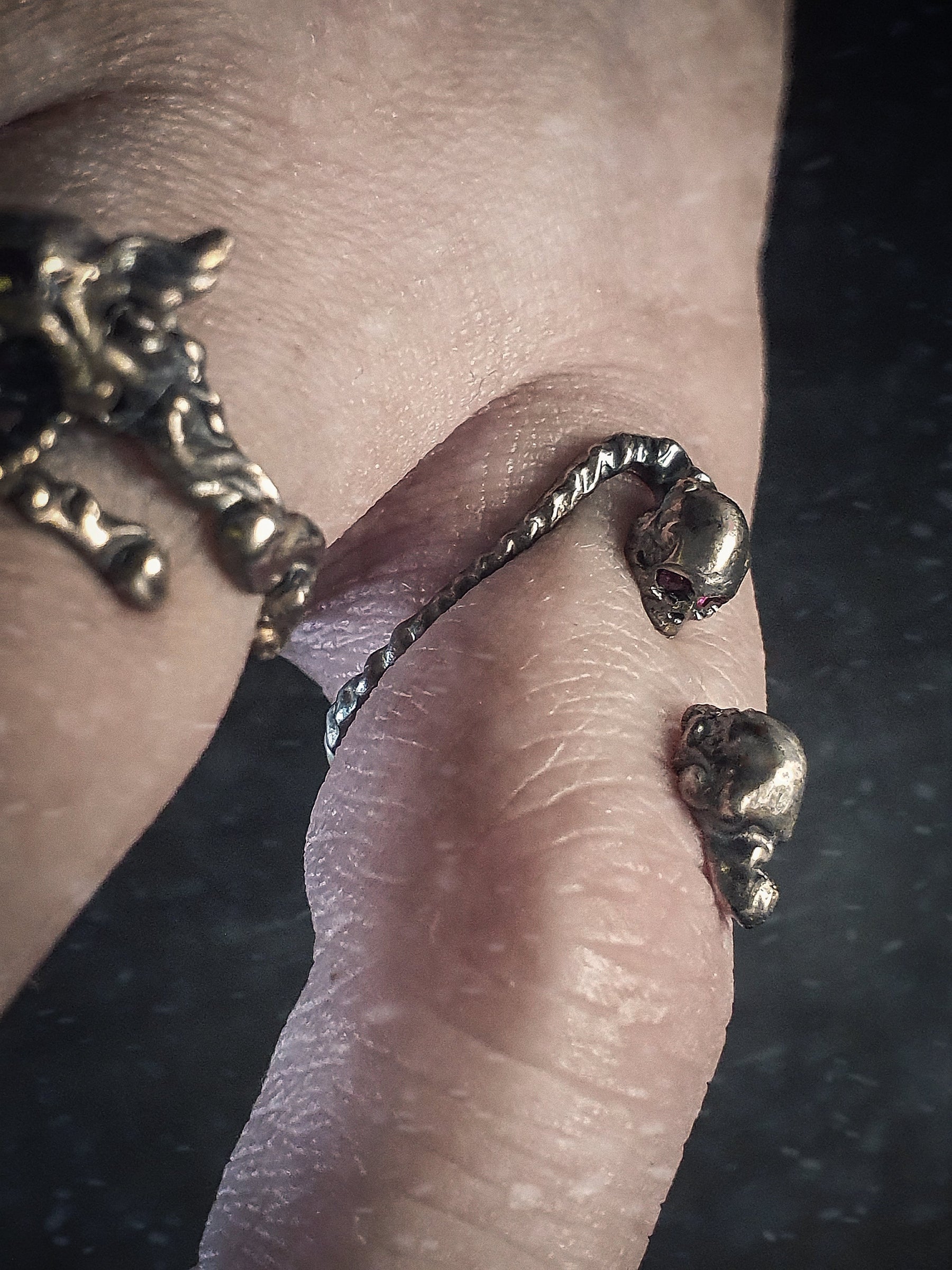 Skull Ring | Lovers Gaze