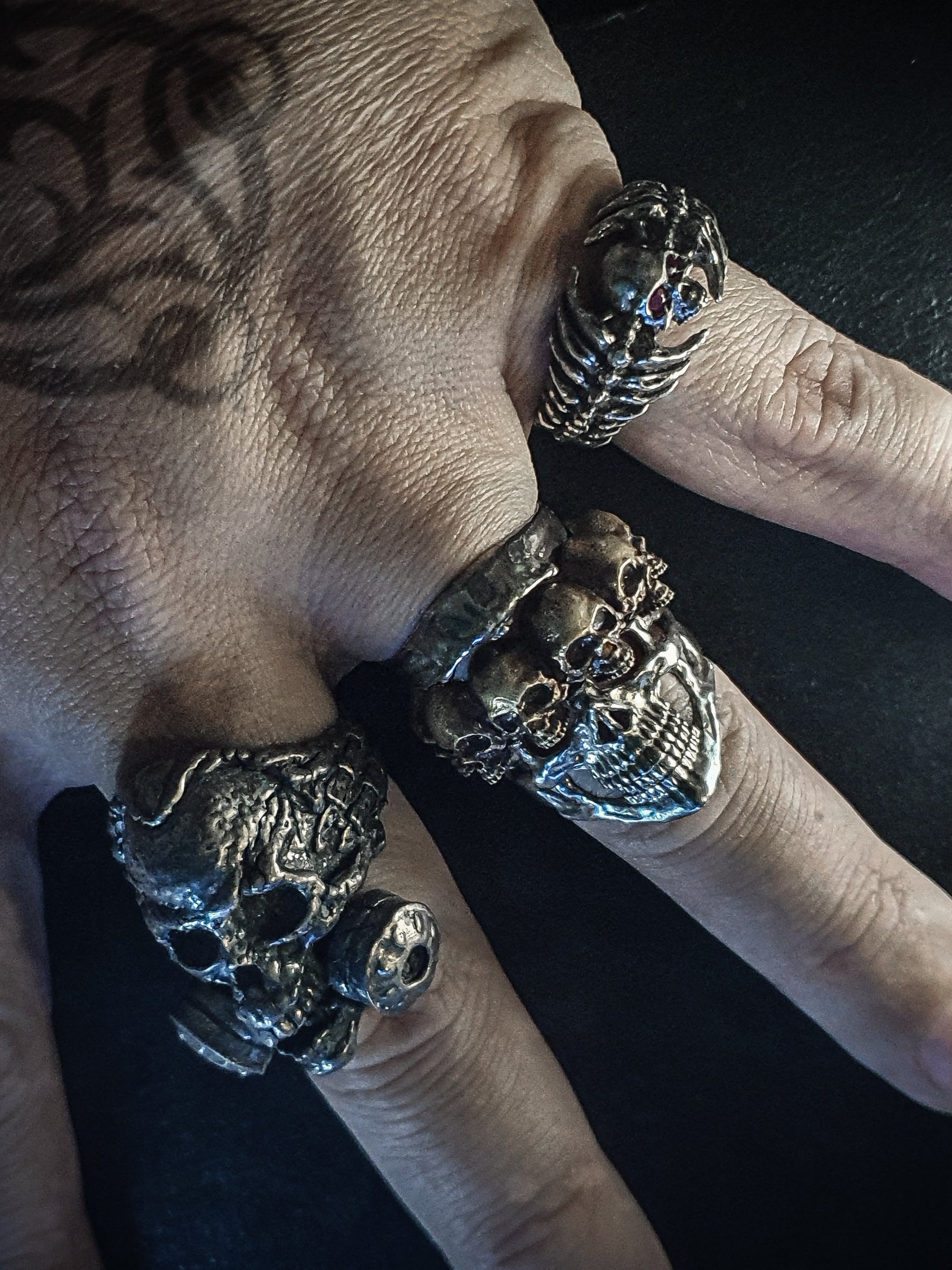 Skull Ring | Nine head adjustable Stacker