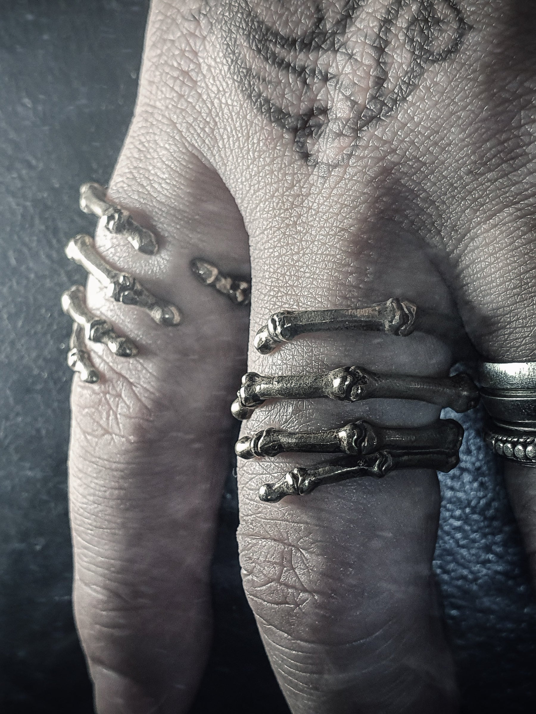 Skull Ring | Skeleton Hands