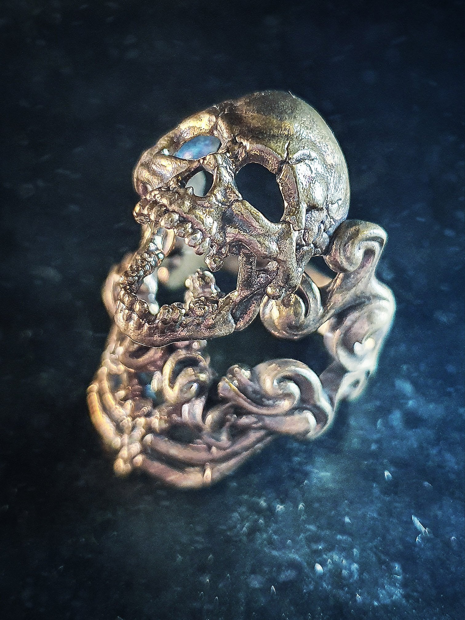 Skull Ring | Water Spectral