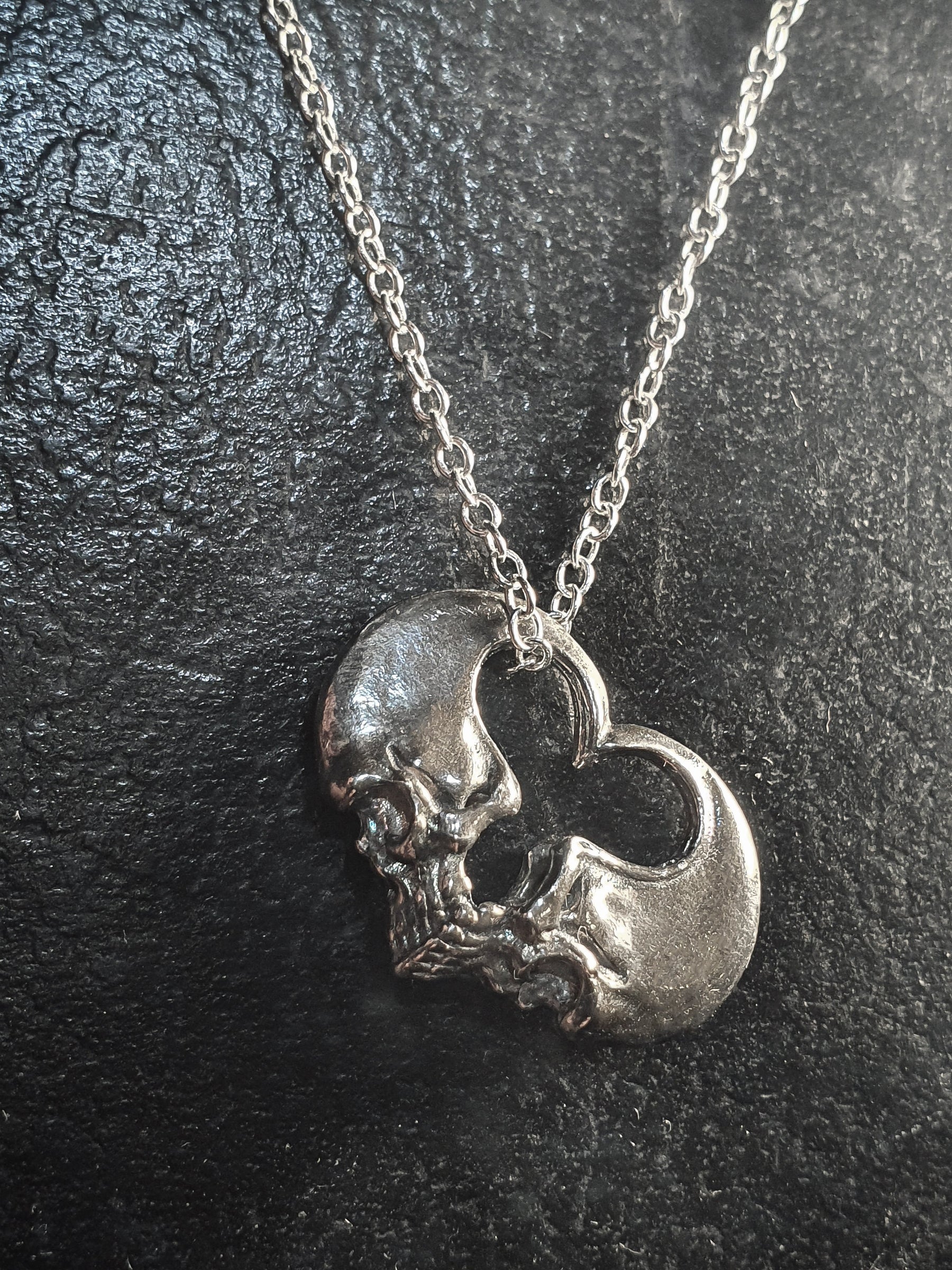 Skull Pendant | Heart