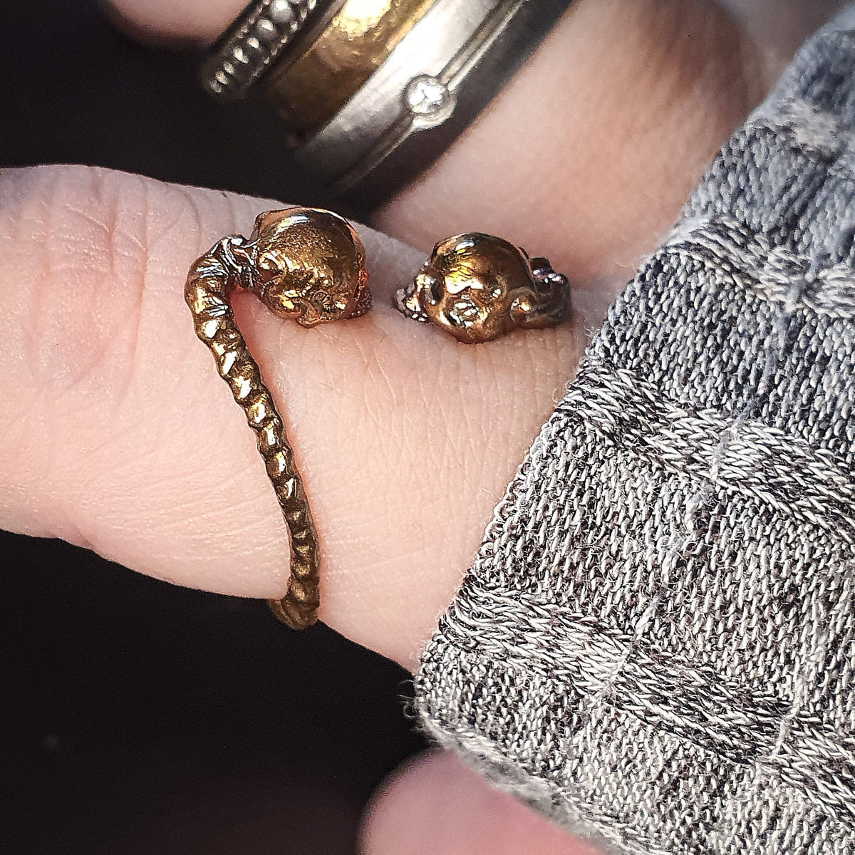 Lady Skull Ring | Lovers Gaze